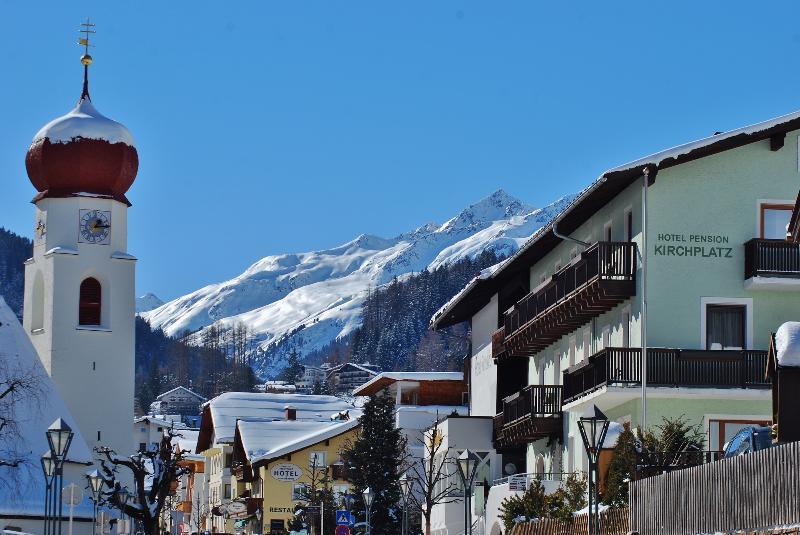 Hotel Pension Kirchplatz Sankt Anton am Arlberg Exterior photo